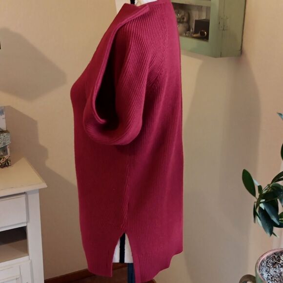 Athleta Hanover V-Neck  Red Ribbed Sweater. - Picture 5 of 10